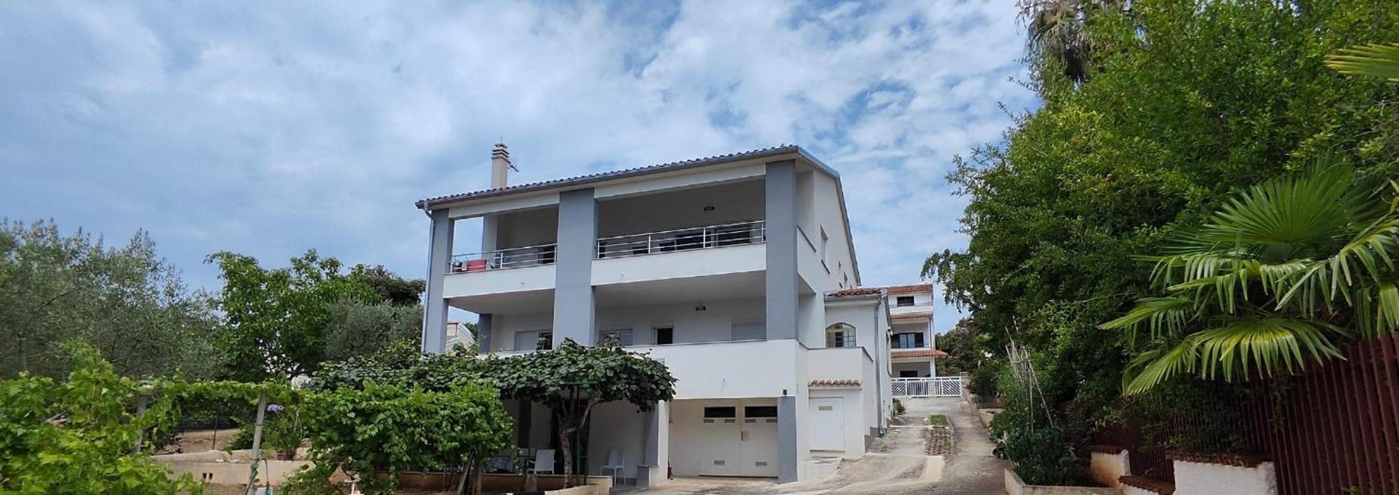 Apartman Emily, 6 2 Guests, Newly Refurbished