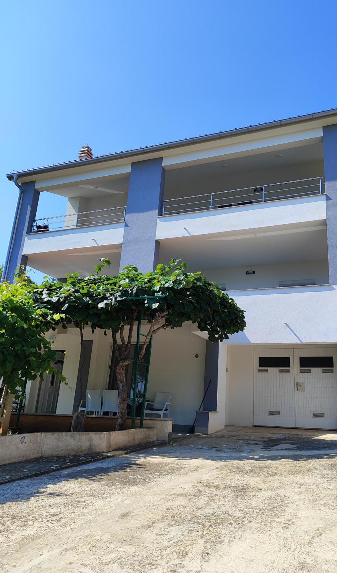 Emily, 6 2 Guests, Newly Refurbished * Pula